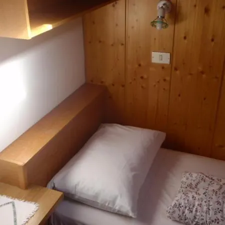 Haus Toechterle Aparthotel Olang